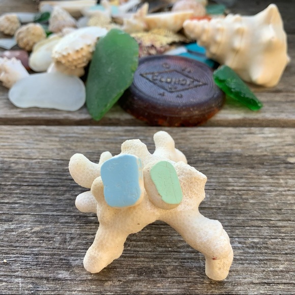 *SOLD*Sea foam sea tumbled tile stud earrings - Picture 3 of 6